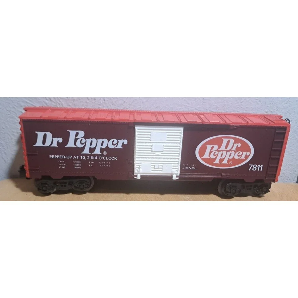 Lionel Dr Pepper Box Car O and O27 Gauge.6-7811